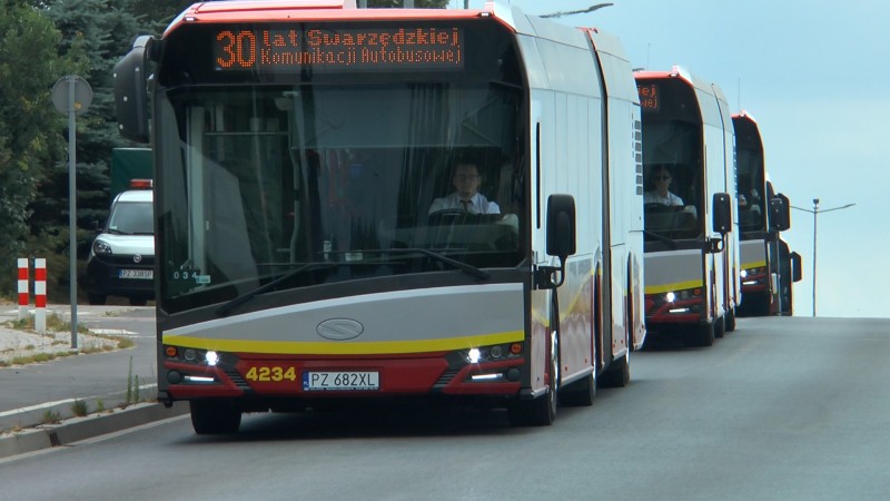 30 LAT AUTOBUSÓW W SWARZĘDZU