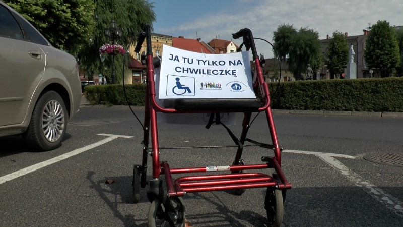 JA TU TYLKO NA CHWILECZKĘ