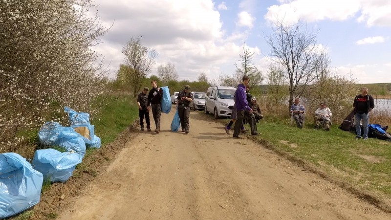 POSPRZĄTALI DOLINĘ CYBINY 