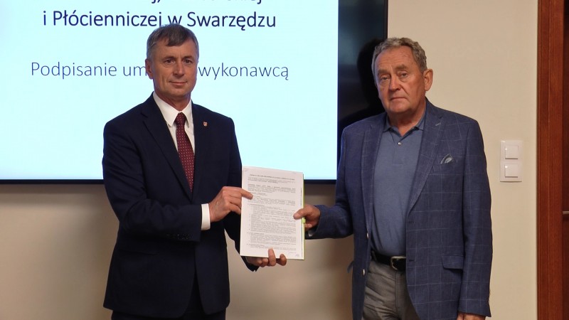 UMOWA NA GARNCARSKĄ, KUŚNIERSKĄ, GARBARSKĄ I PŁÓCIENNICZĄ PODPISANA